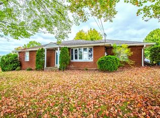 7 Lydia Dr, Uniontown, PA 15401