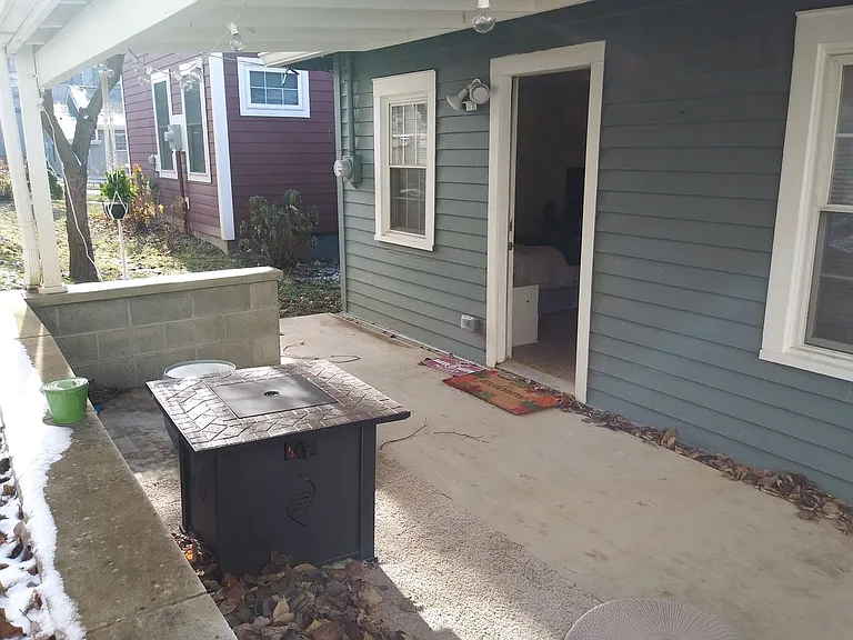 1202 N Walnut St — Photo 28