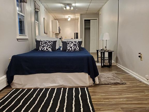 5th image of 64 Newkirk St #3D