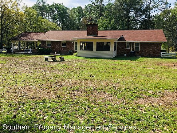 3rd image of 329 Meadowlark Cir