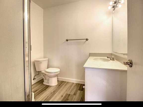 5th image of 521 Boardman St Unit A