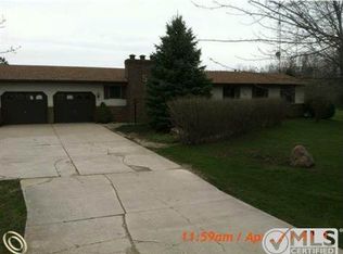 4230 Carrigan Rd, Fort Gratiot, MI 48059
