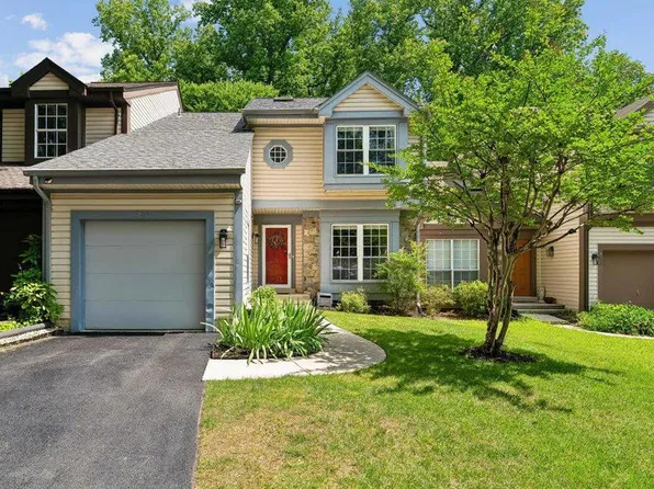 25 Tivoli Lake Ct, Silver Spring, MD 20906
