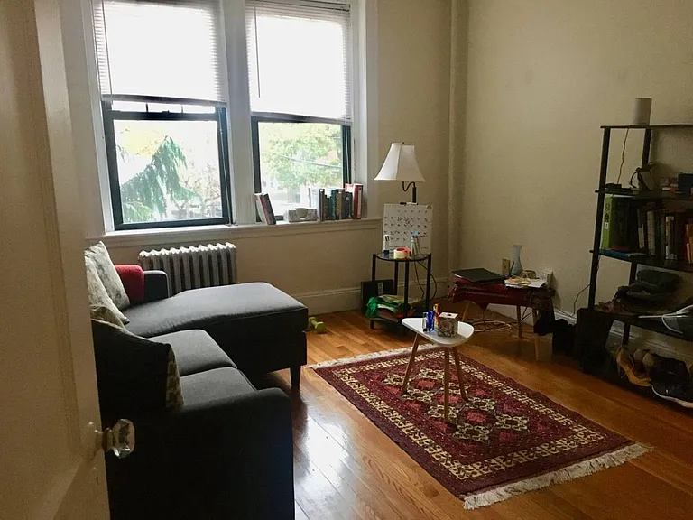 185-7 Chestnut Hill Ave — Photo 7
