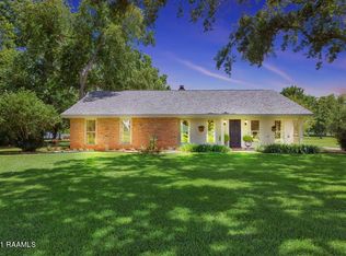 116 Little Farms Rd, Youngsville, LA 70592