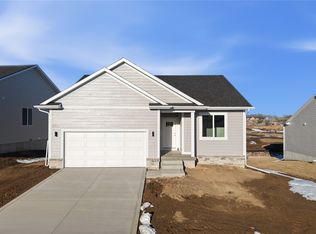 1464 S 91st St, West Des Moines, IA 50266