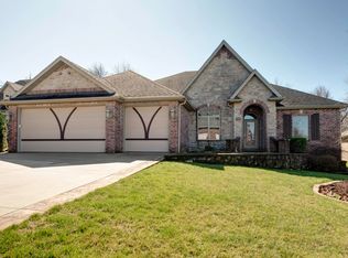 4320 E Ambrose Dr, Springfield, MO 65802