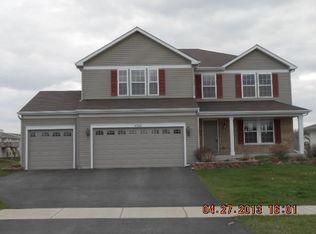 8328 Crooked Bend Rd, Machesney Park, IL 61115