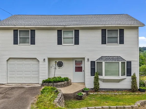 1004 Oakdale Rd, Johnson City, NY 13790