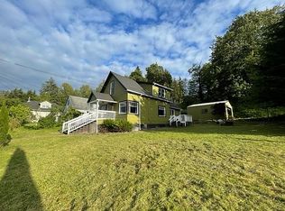 606 E D St, Rainier, OR 97048