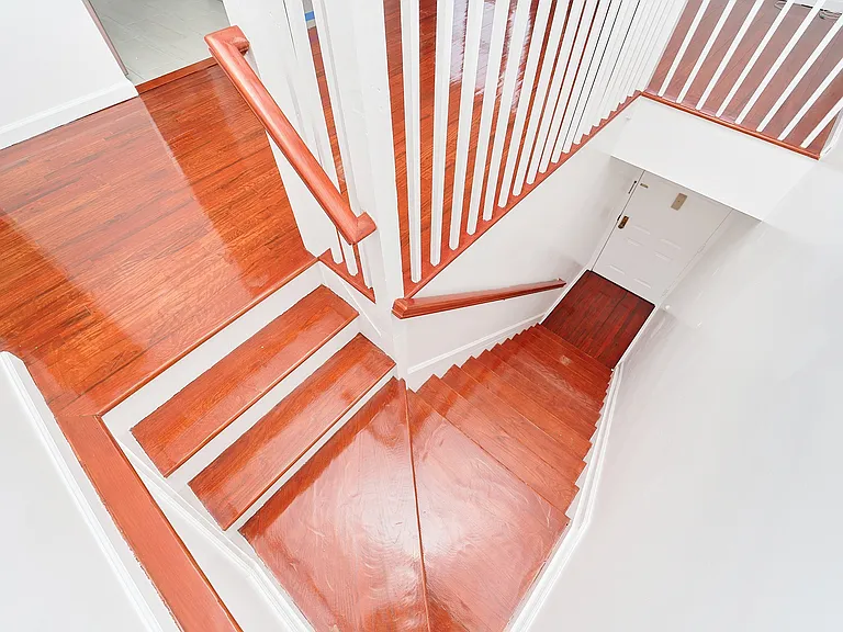 114 Pulaski St #3 — Photo 6