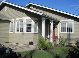 989 Echo Hollow Rd, Eugene, OR 97402