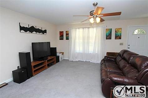 3rd image of 16 Oneida St