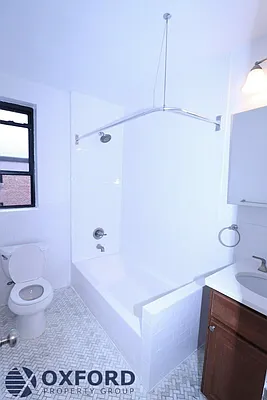 Rented by Oxford Property Group | media 14