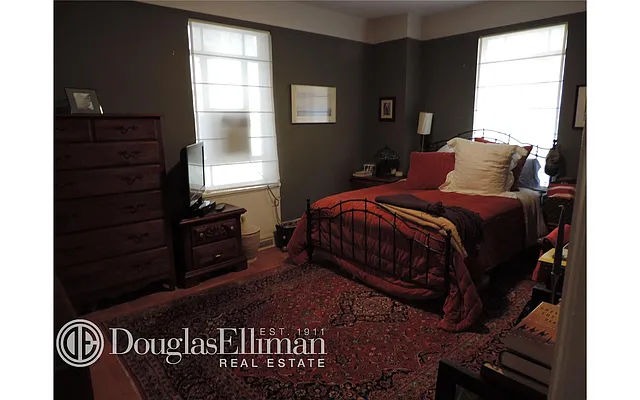 Rented by Douglas Elliman | media 6