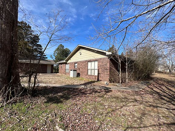 3rd image of 742 Shipley Dr