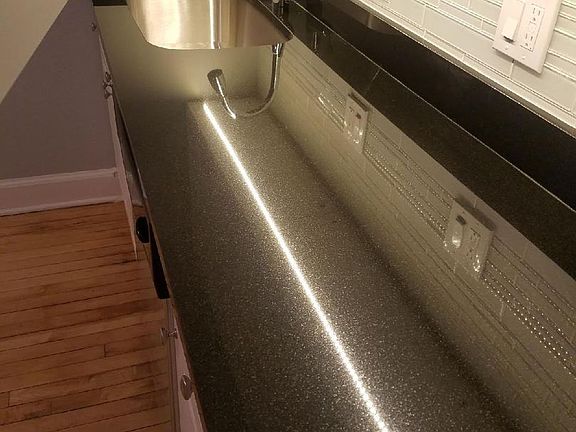 4th image of 2040 W Ainslie St #1