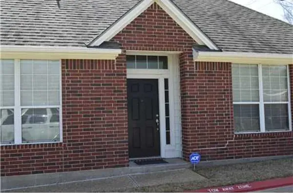 3527 Myth Ln — Photo 2