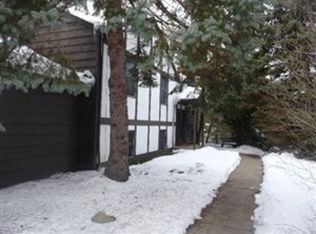 14170 Country River Ln, Newbury, OH 44065