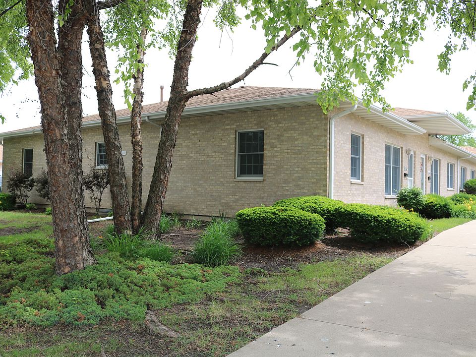 1st image of 1060 Chovan Dr #1060