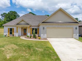 40 Serene Ln, Wetumpka, AL 36093