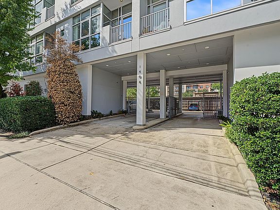 5th image of 1406 Columbus St APT 203