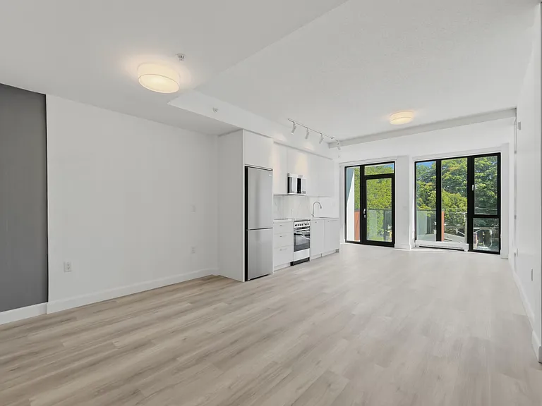 2511 Carolina St — Photo 58