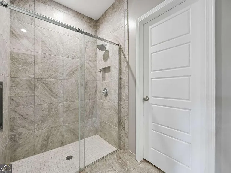 326 Gary Cir — Photo 22