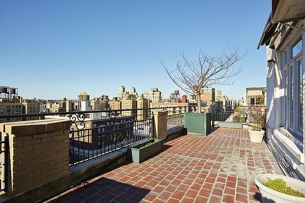 Sold by Brown Harris Stevens | media 27