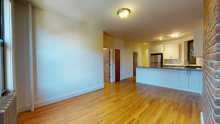 Rented by Bond New York | media 7