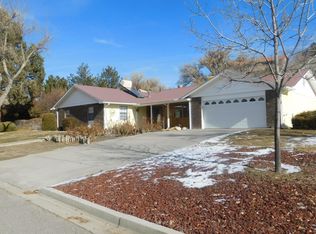 2300 S Hidden Glenn St, Farmington, NM 87401