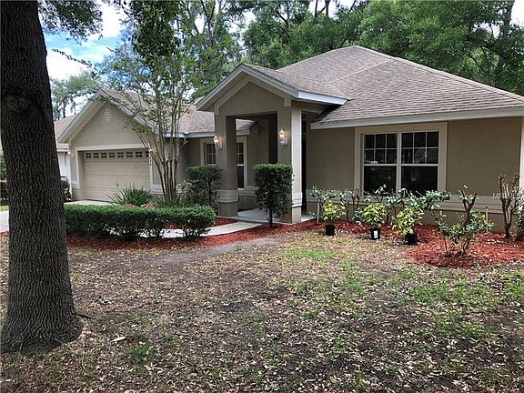 2nd image of 834 Haven Oak Ct