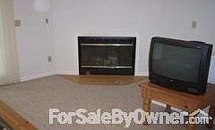 Wood burning fireplace : Wonderful to snuggle up to a warm fire in the winter.