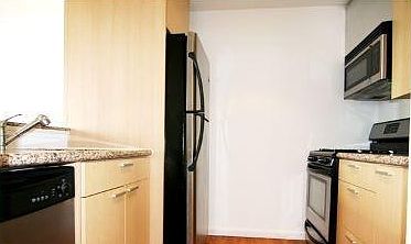 2nd image of 5 Maspeth Ave