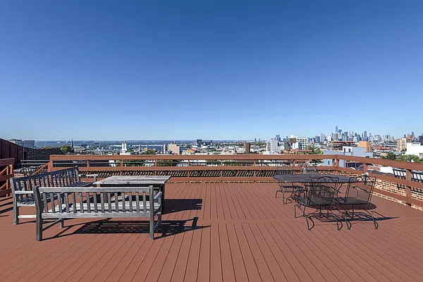 Sold by Compass | media 10