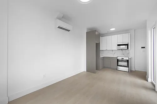 837 Maple St #1E Photo 1