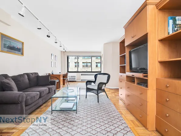 200 East 36th Street image 1 of 11