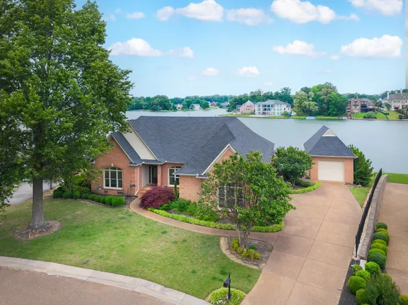 9913 Windward Slope Dr, Lakeland, TN 38002