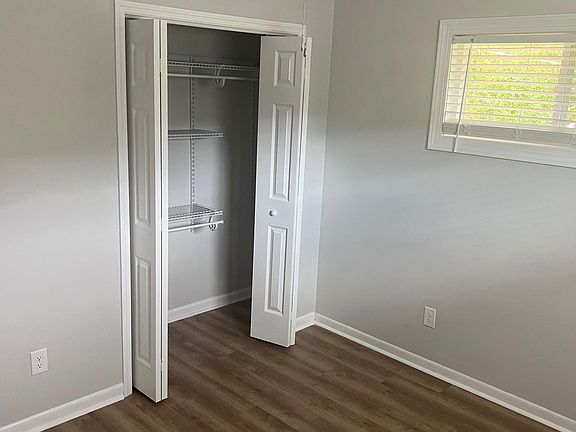 5th image of 4124 Holland Dr #24