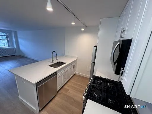 93 Morgan St #7K — Photo 24
