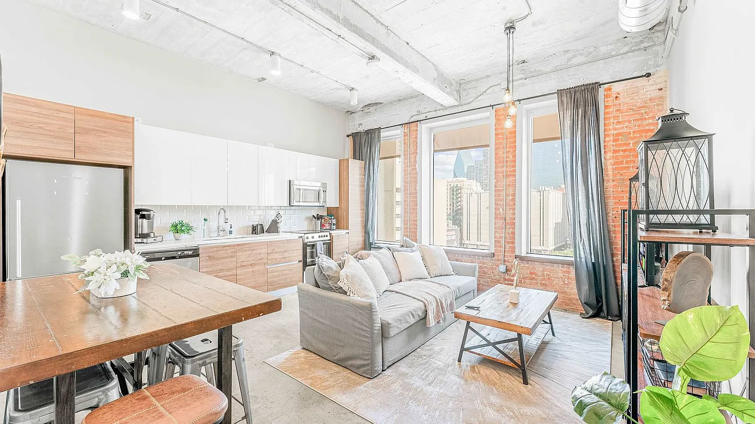 2 bed, 2.0 bath, $3,363 — Photo 3