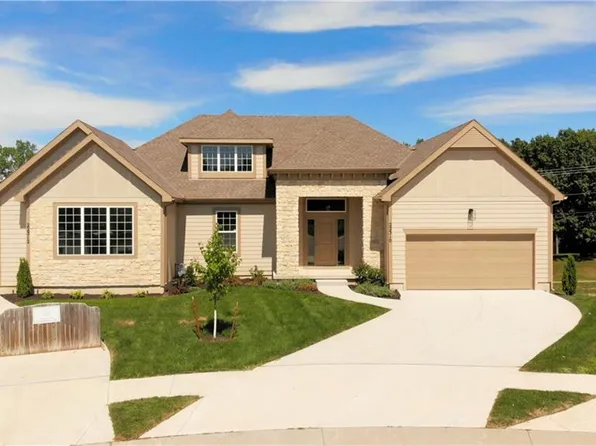 22310 W 76th St, Shawnee, KS 66227