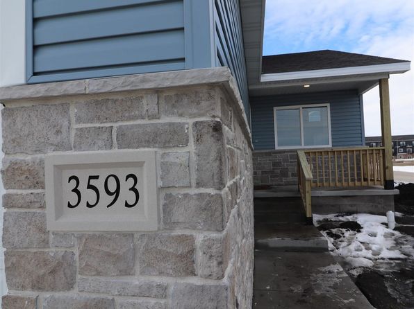 3593 Little Bluestem Rd, Fremont, NE 68025