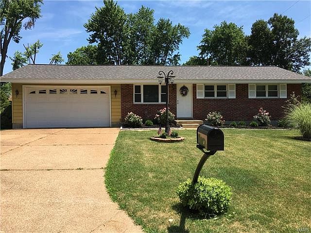 1st image of 715 Brevity Dr