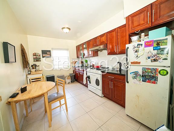 3rd image of 20-06 35th St #2H