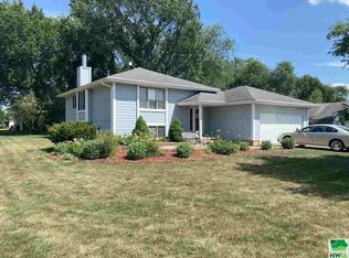 701 3rd St, Onawa, IA 51040
