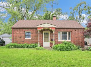 809 Hawthorne Dr, Urbana, IL