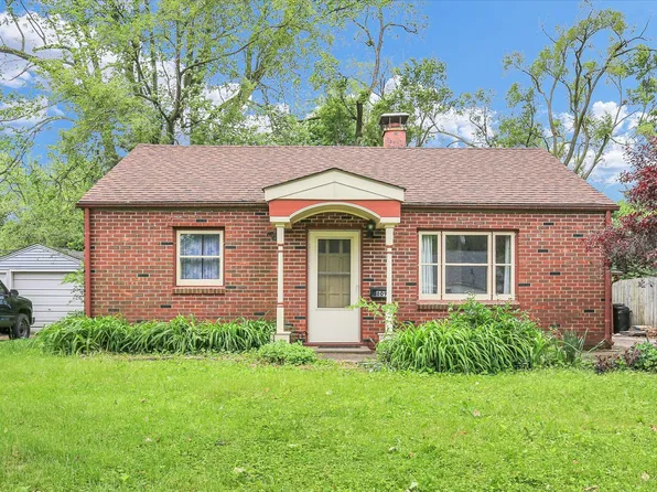 809 Hawthorne Dr, Urbana, IL 61801