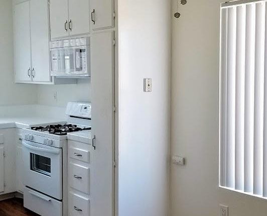 4th image of 4567 Hawley Blvd APT 5