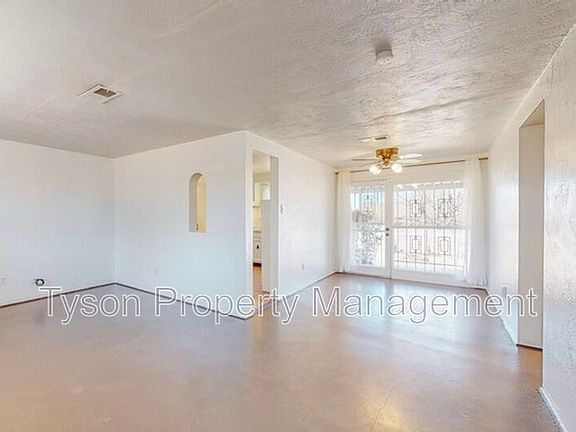 4th image of 3321 Cardenas Dr NE
